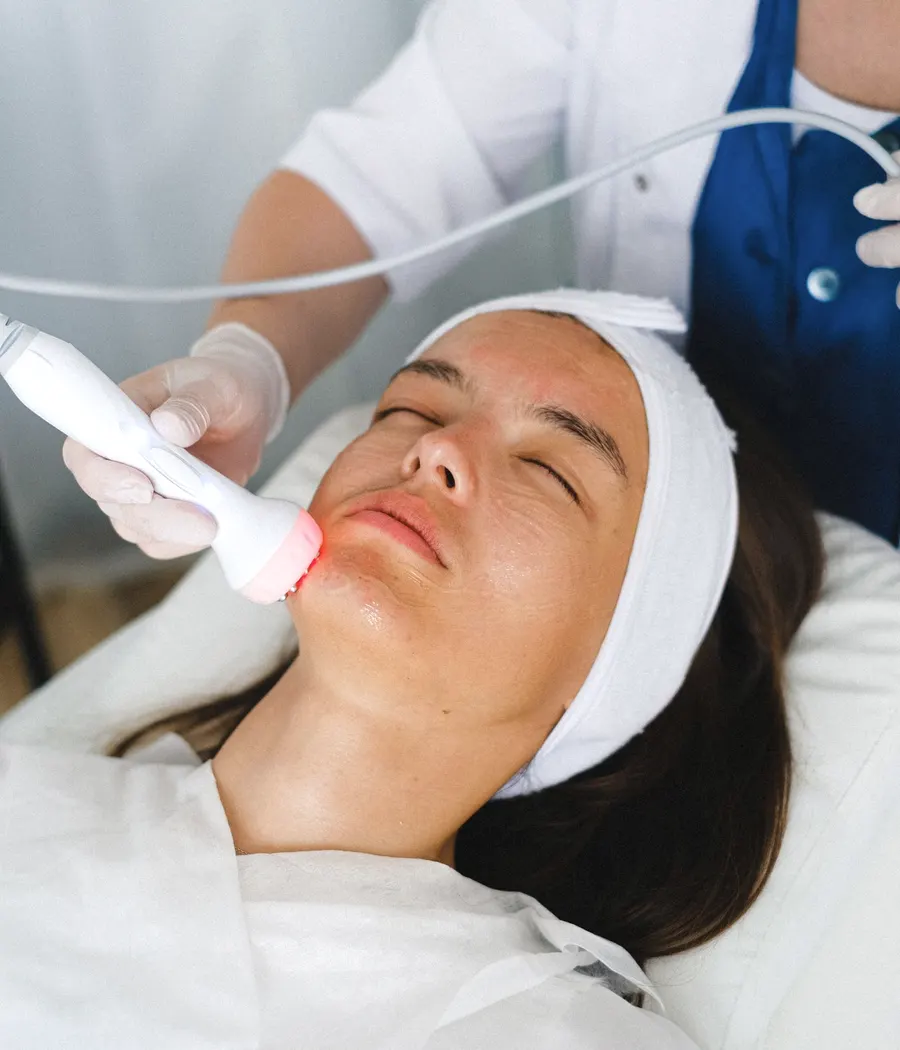 Patient receiving a non-surgical facial aesthetic treatment